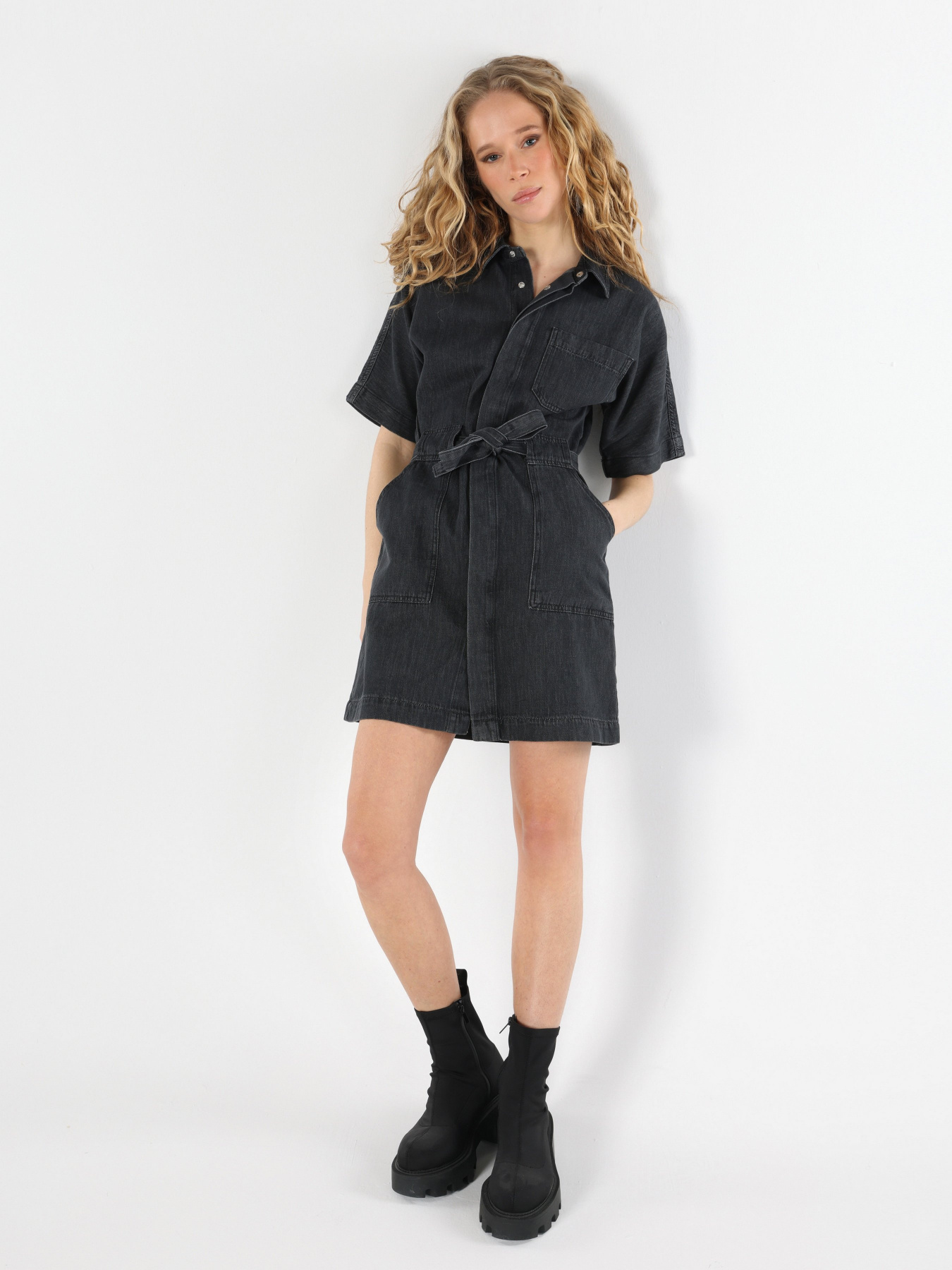 Сукня міні Colin’s модель CL1063507DN08922 Фото