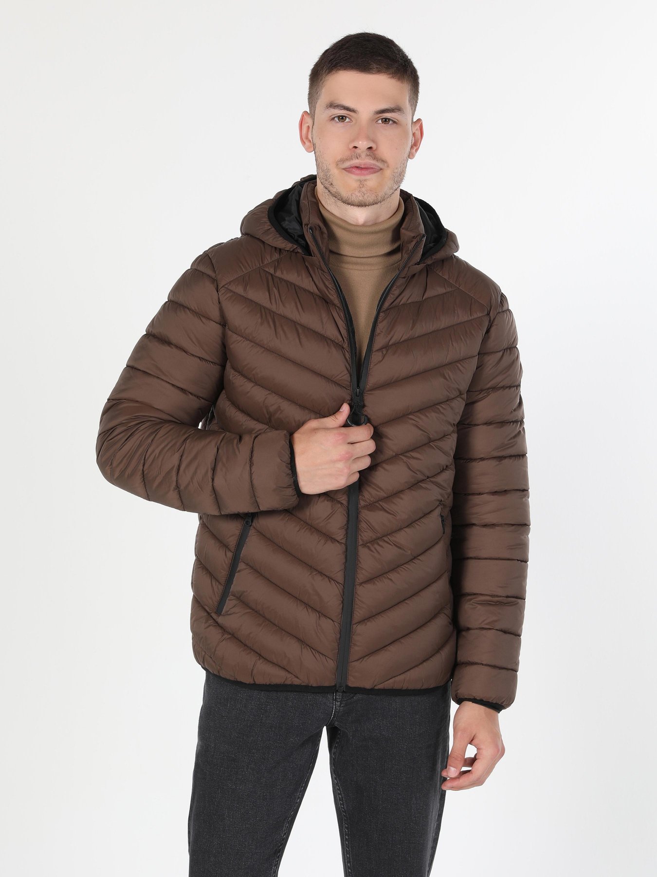 Демісезонна куртка Colin’s модель CL1021308BRW Фото