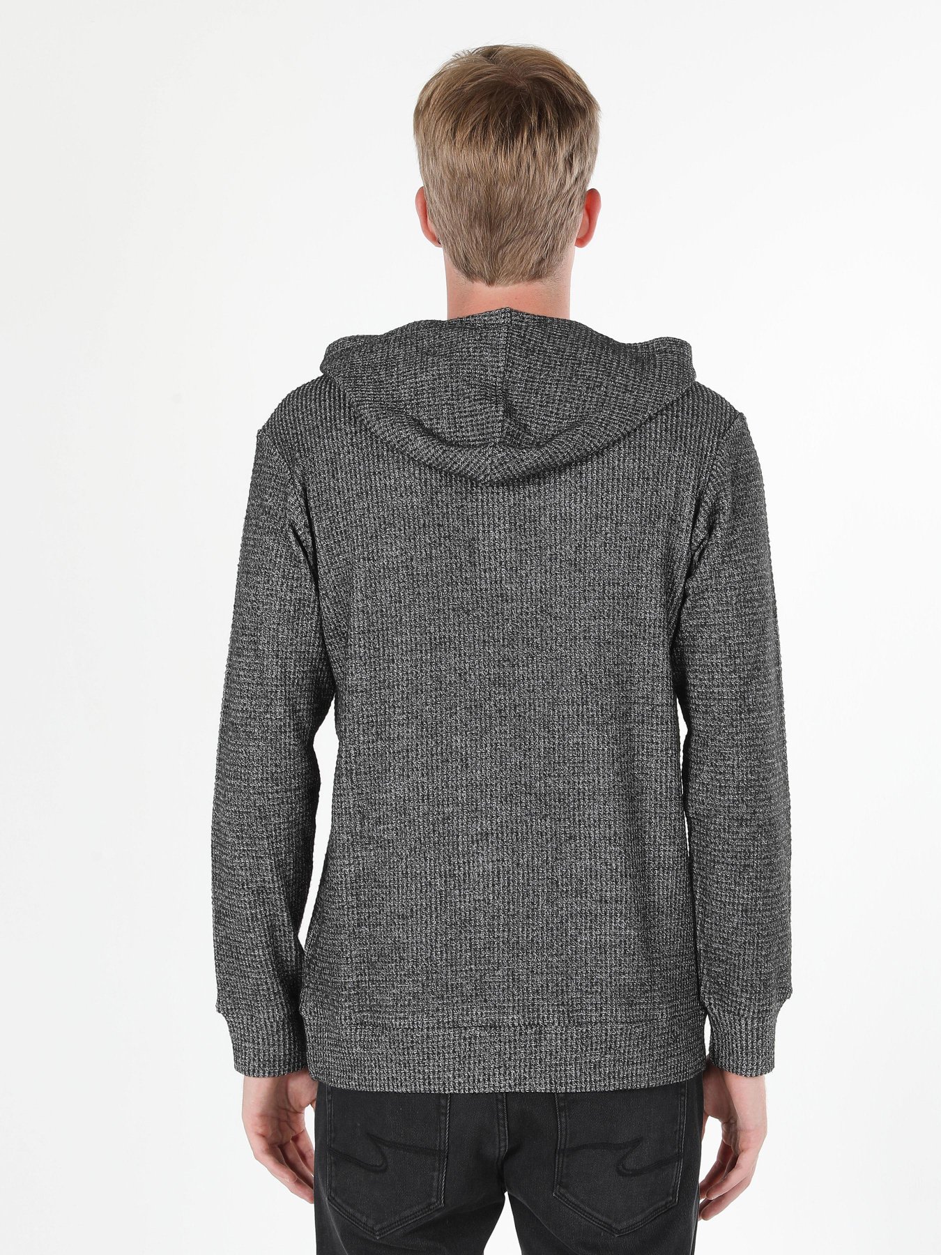 Лонгслив Colin’s модель CL1056911ANT Фото