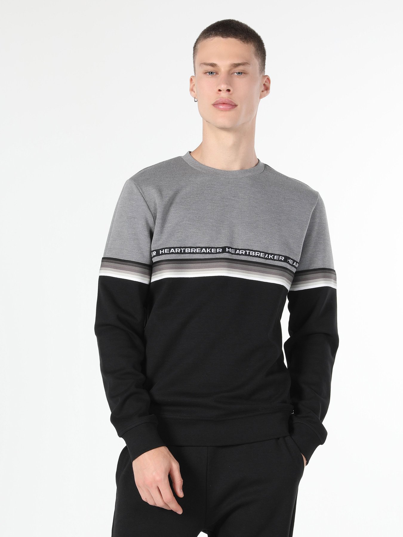 Світшот Colin’s модель CL1059893BLK Фото