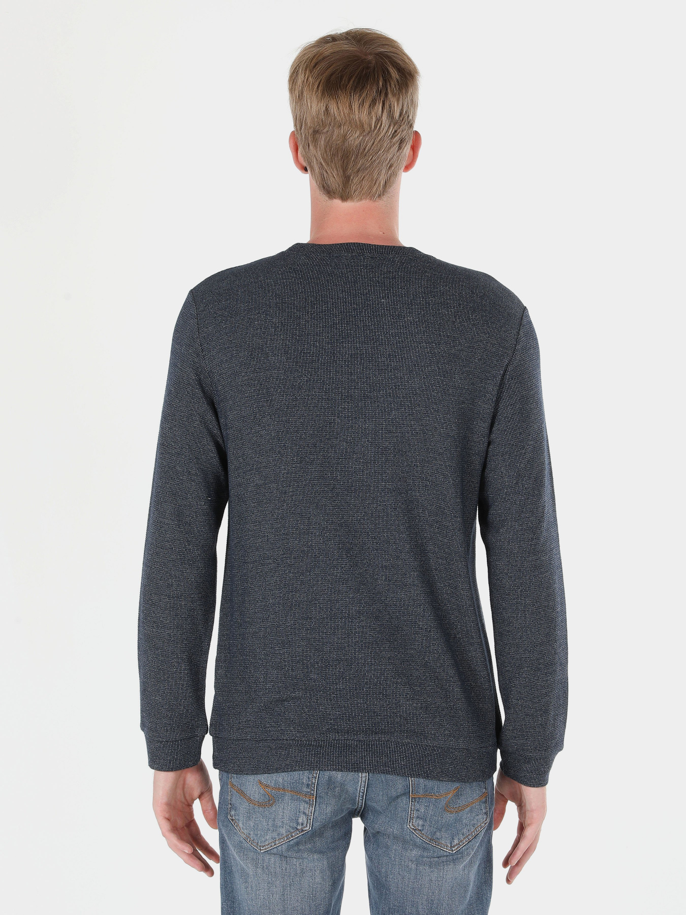 Лонгслив Colin’s модель CL1059906INV Лонгслив Colin’s модель CL1059906INV Фото