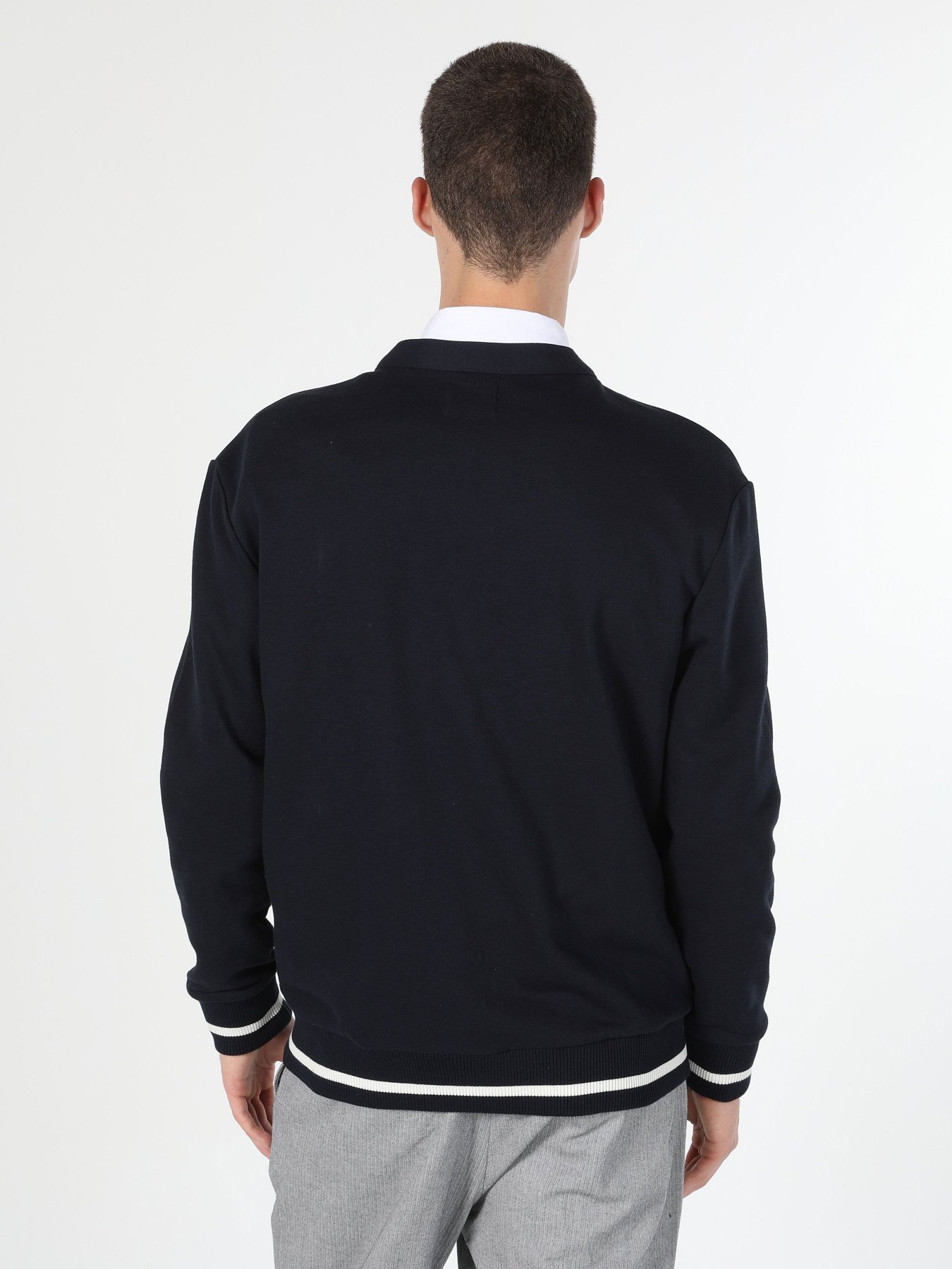 Кофта Colin’s модель CL1059933NAV Кофта Colin’s модель CL1059933NAV Фото