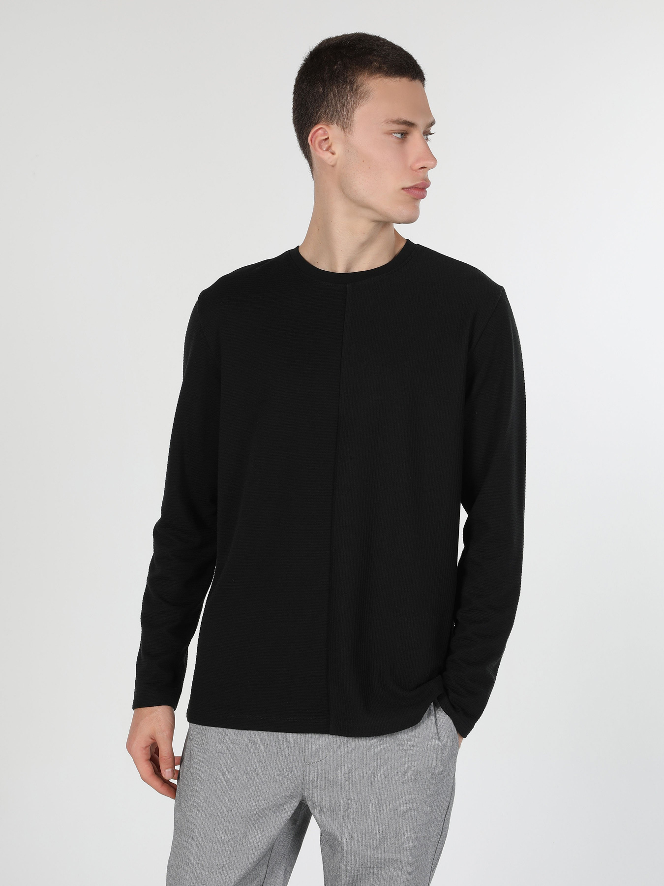 Лонгслив Colin’s модель CL1060211BLK Фото