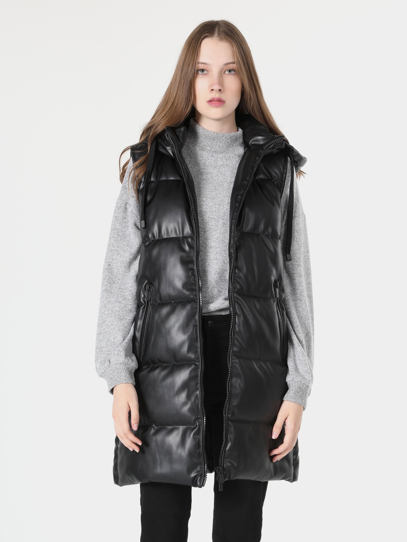 Жилет с утеплителем Colin’s модель CL1060227BLK Фото