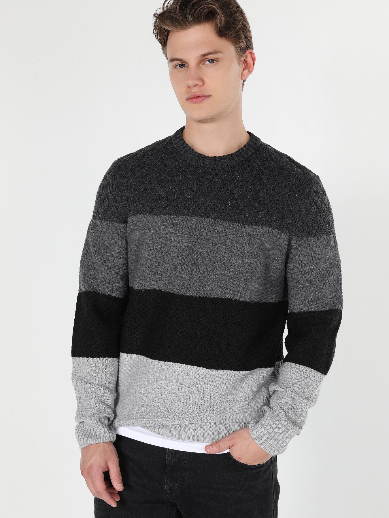 Джемпер Colin’s модель CL1060880ANM Фото