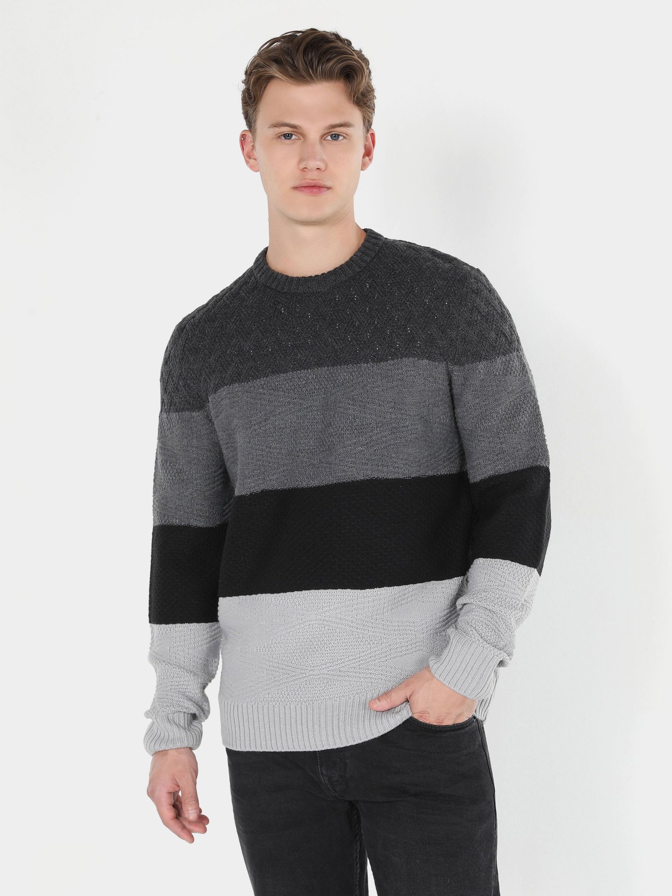 Джемпер Colin’s модель CL1060880ANM Фото