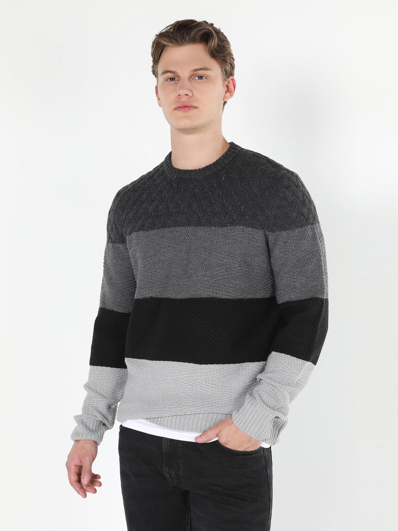 Джемпер Colin’s модель CL1060880ANM Фото