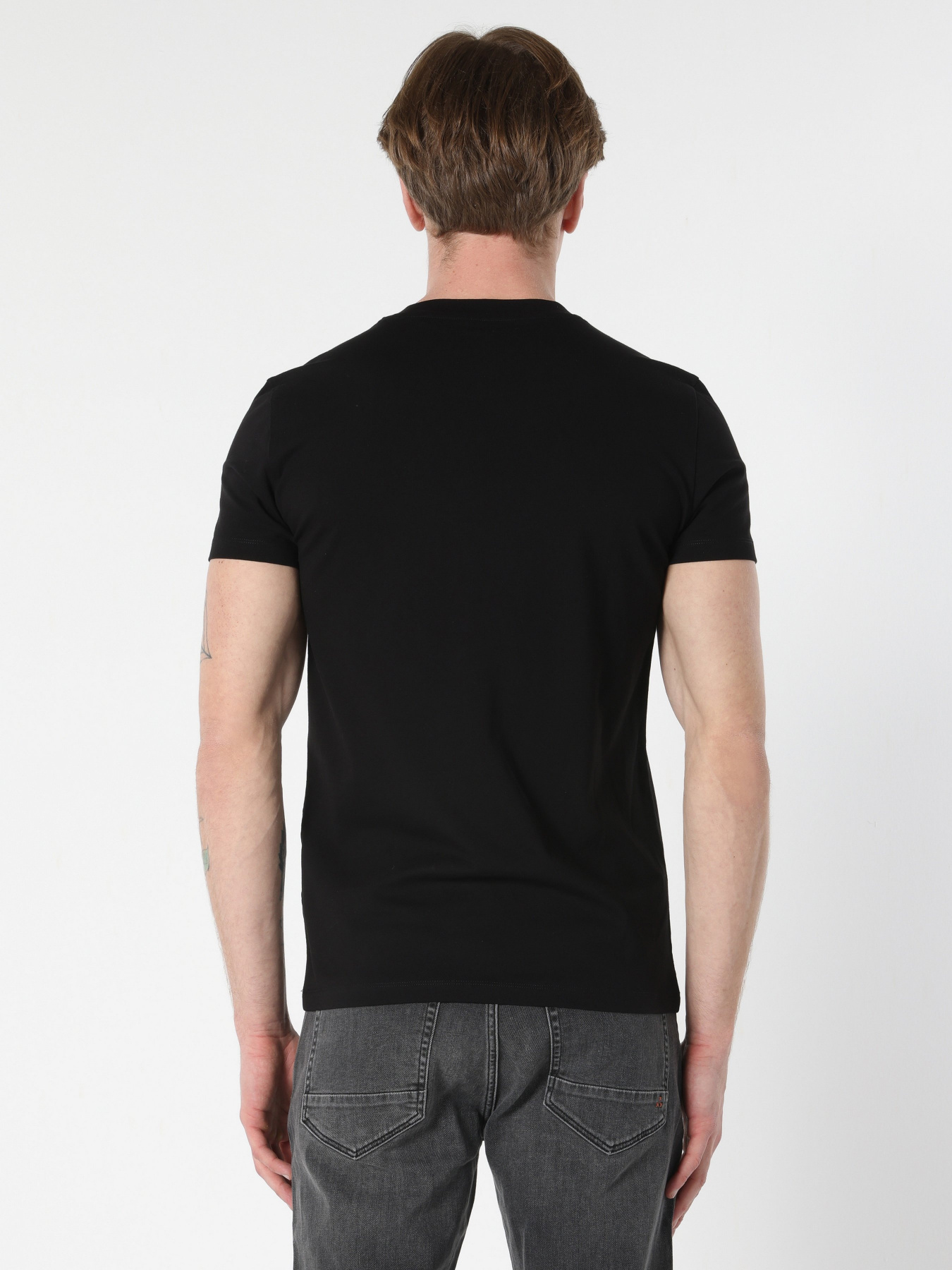 Футболка Colin’s модель CL1052838BLK Фото