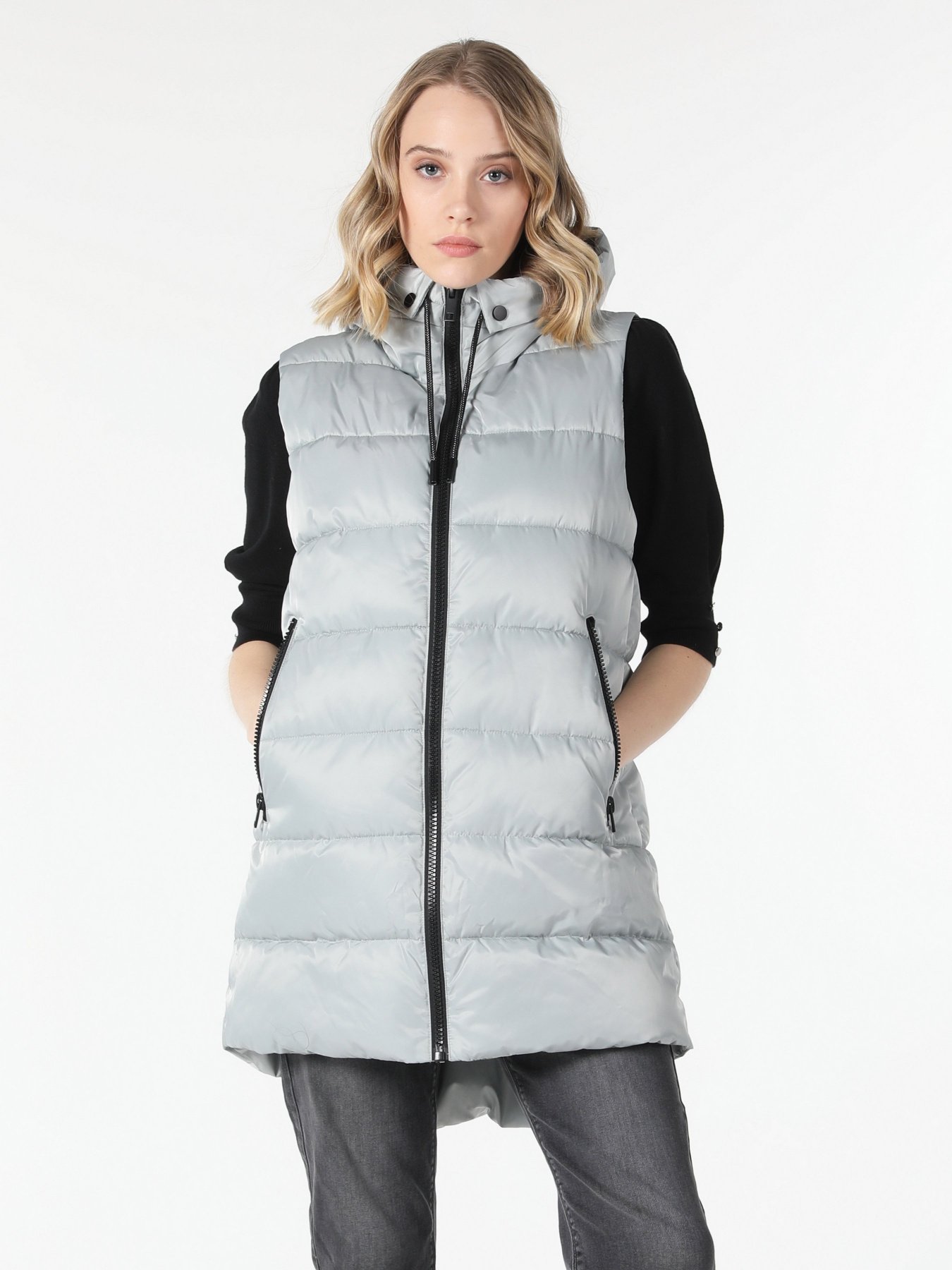 Жилет з утеплювачем Colin’s модель CL1057323MGR Фото