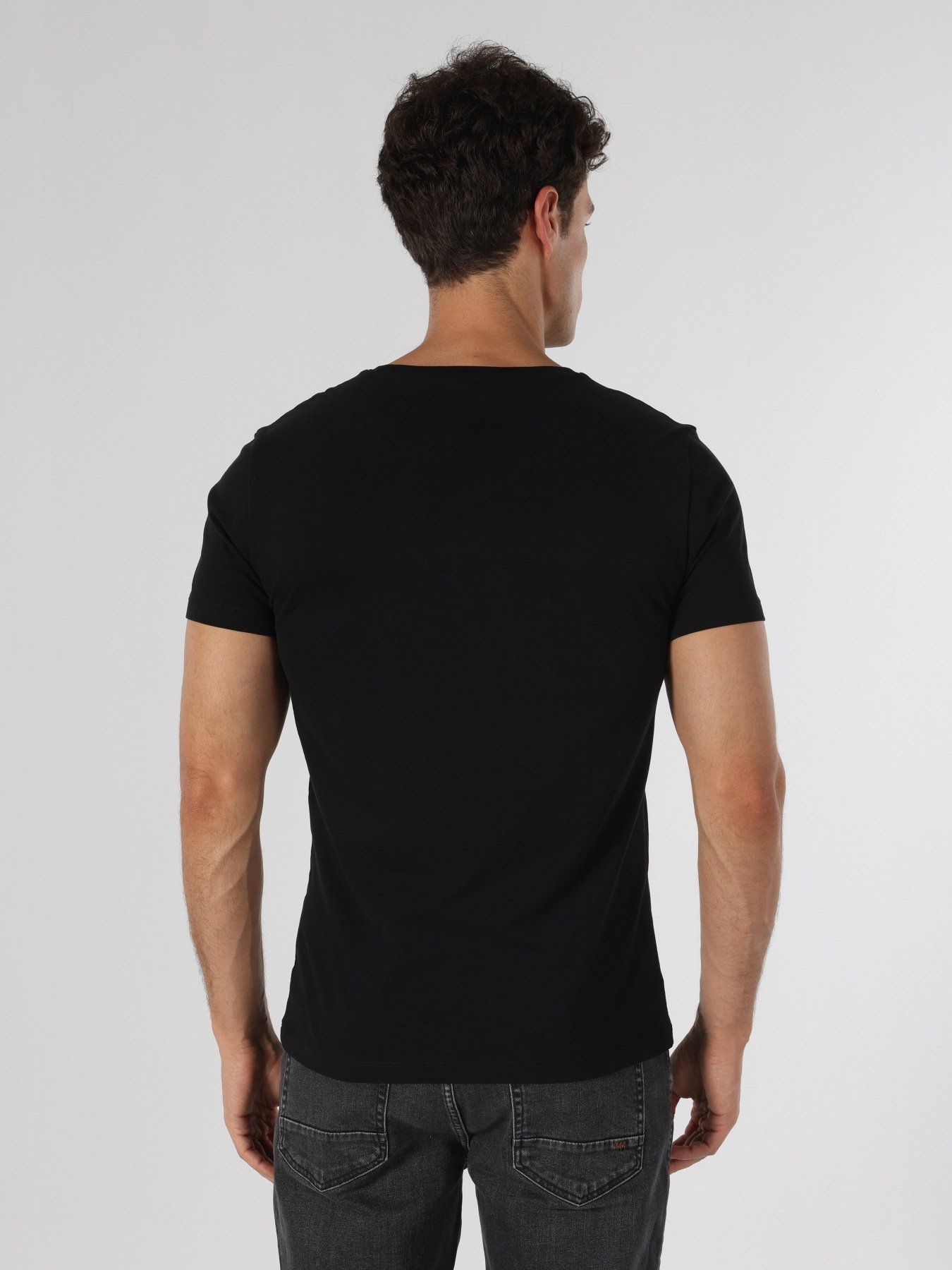 Футболка Colin’s модель CL1058591BLK Фото