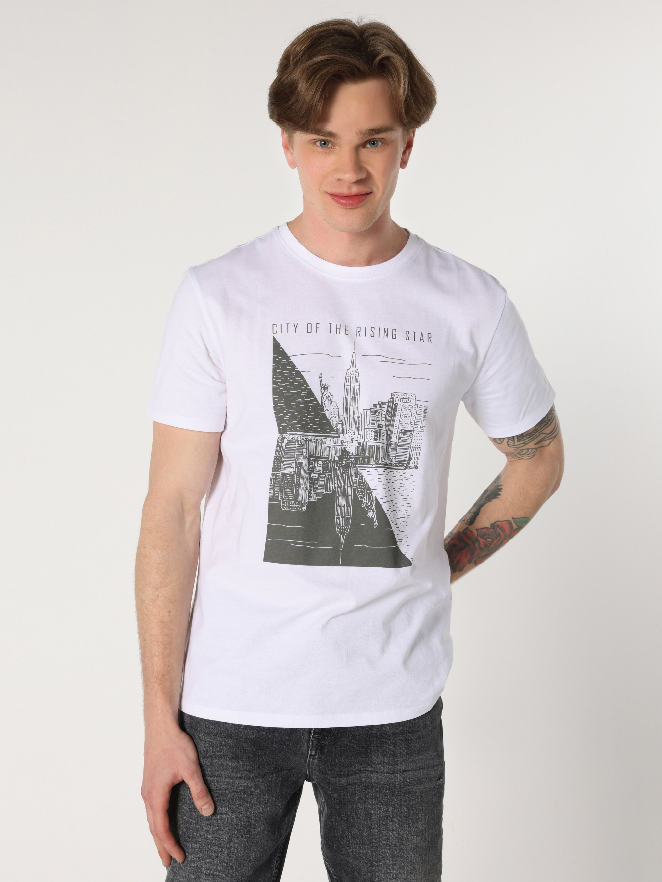 Футболка Colin’s модель CL1059591WHT Фото