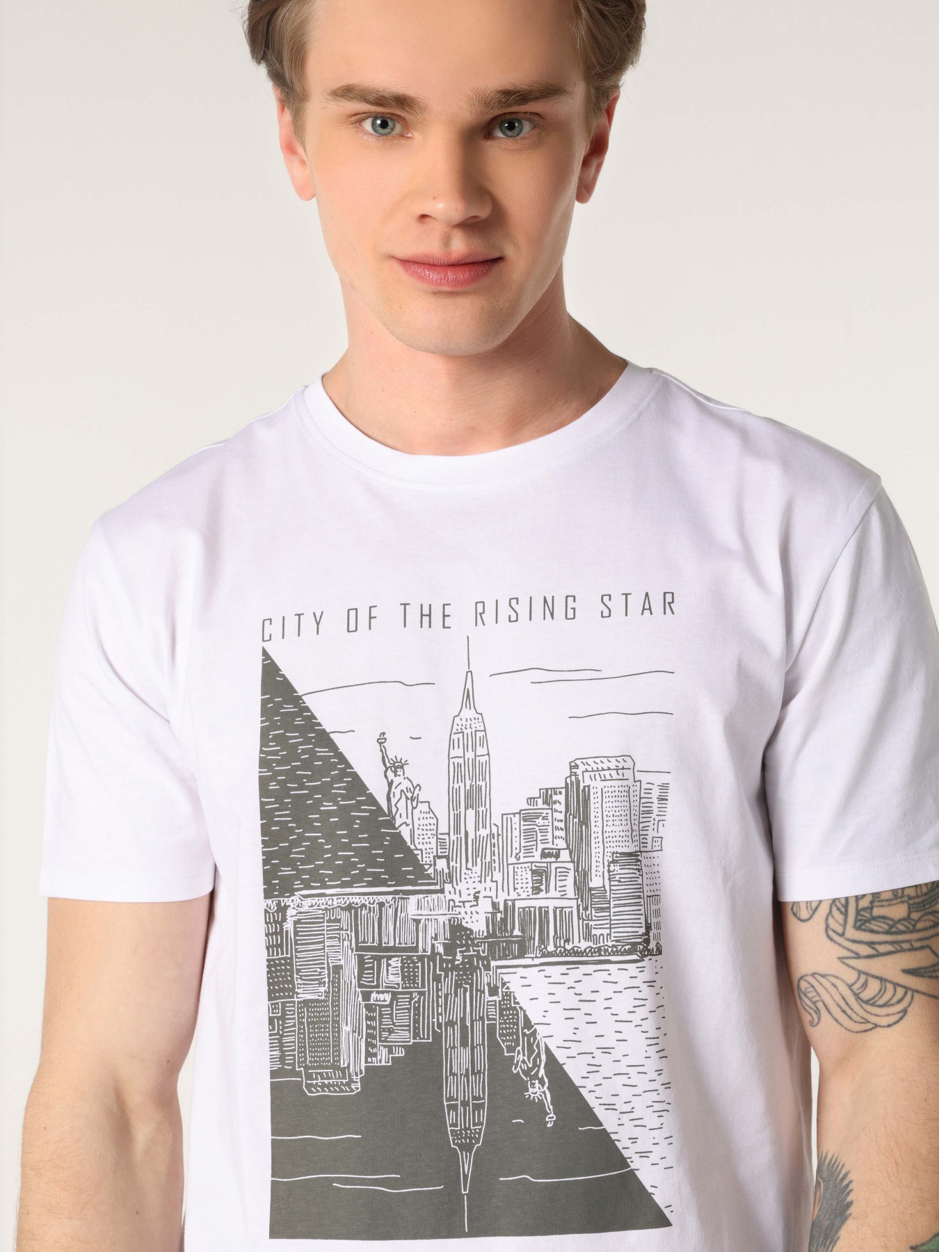 Футболка Colin’s модель CL1059591WHT Фото