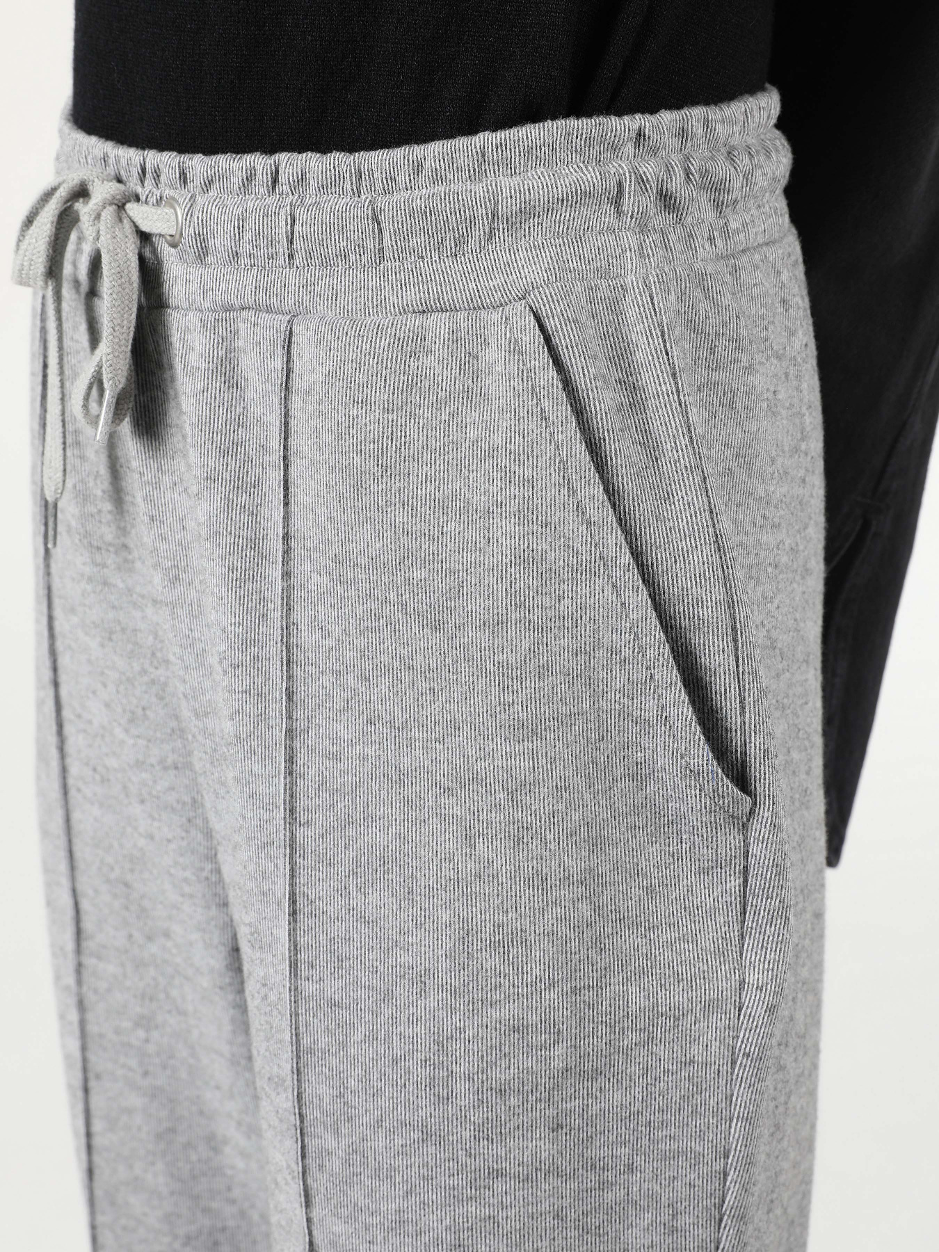 Джогери Colin’s модель CL1060277MGA Фото