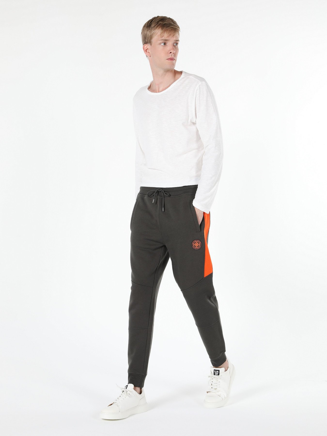 Джогери Colin’s модель CL1061375KHA Фото