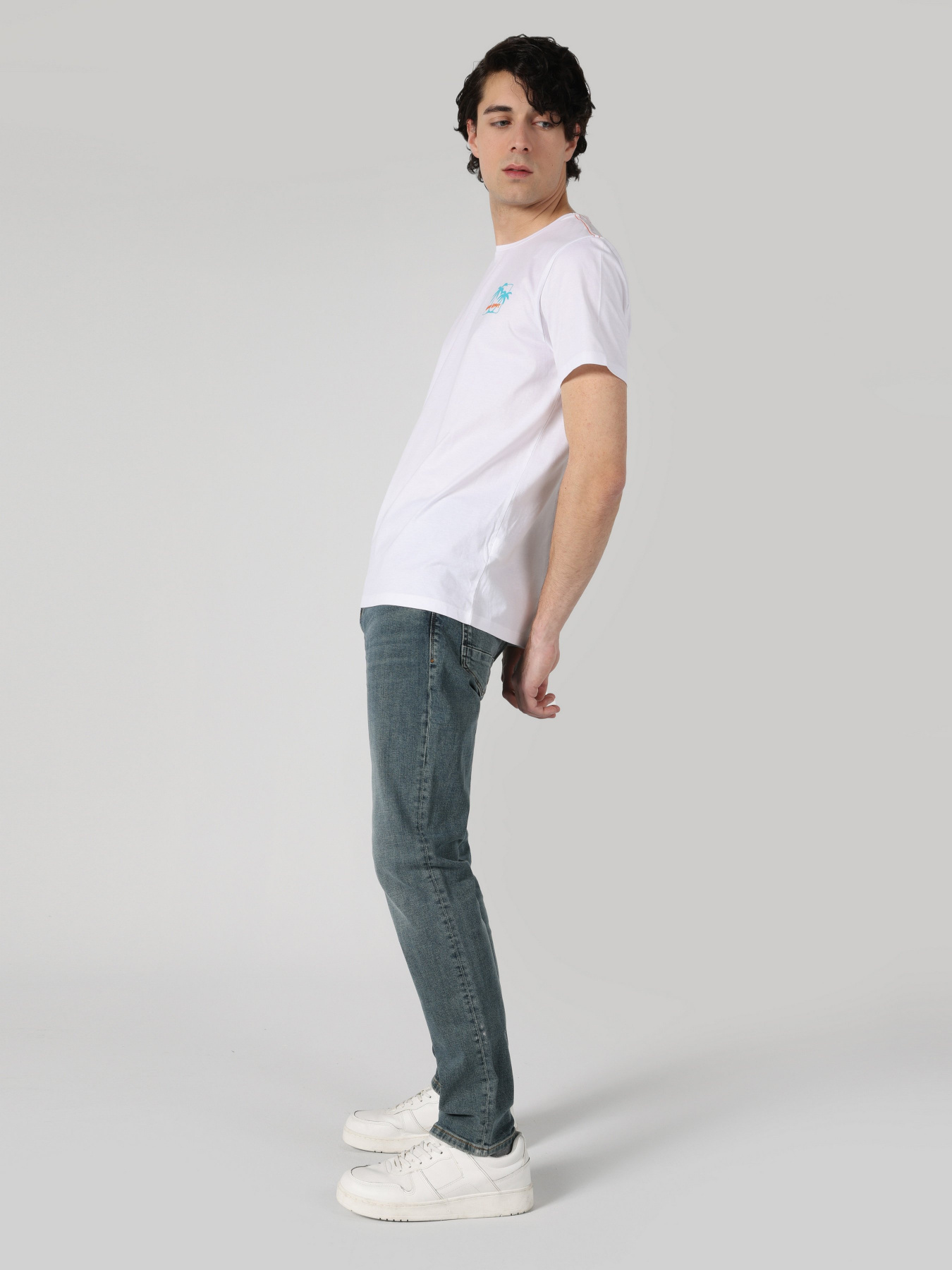 Футболка Colin’s модель CL1062662WHT Футболка Colin’s модель CL1062662WHT Фото