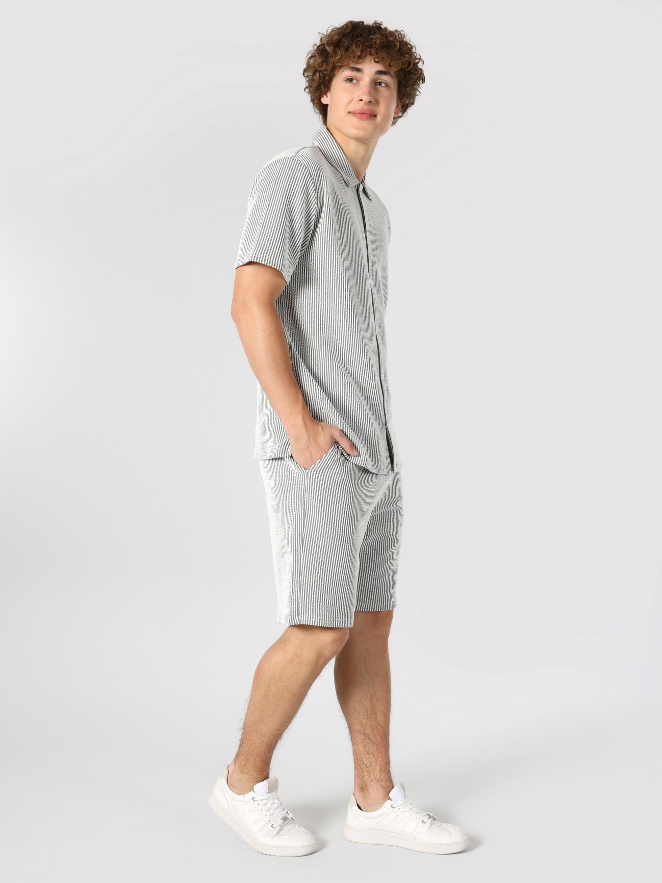 Повсякденні шорти Colin’s модель CL1062788GRA Повсякденні шорти Colin’s модель CL1062788GRA Фото