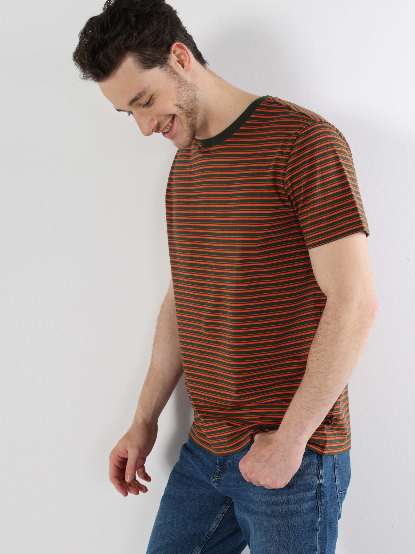 Футболка Colin’s модель CL1062842ORA Фото