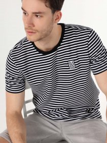 Футболка Colin’s модель CL1062870BLK Фото