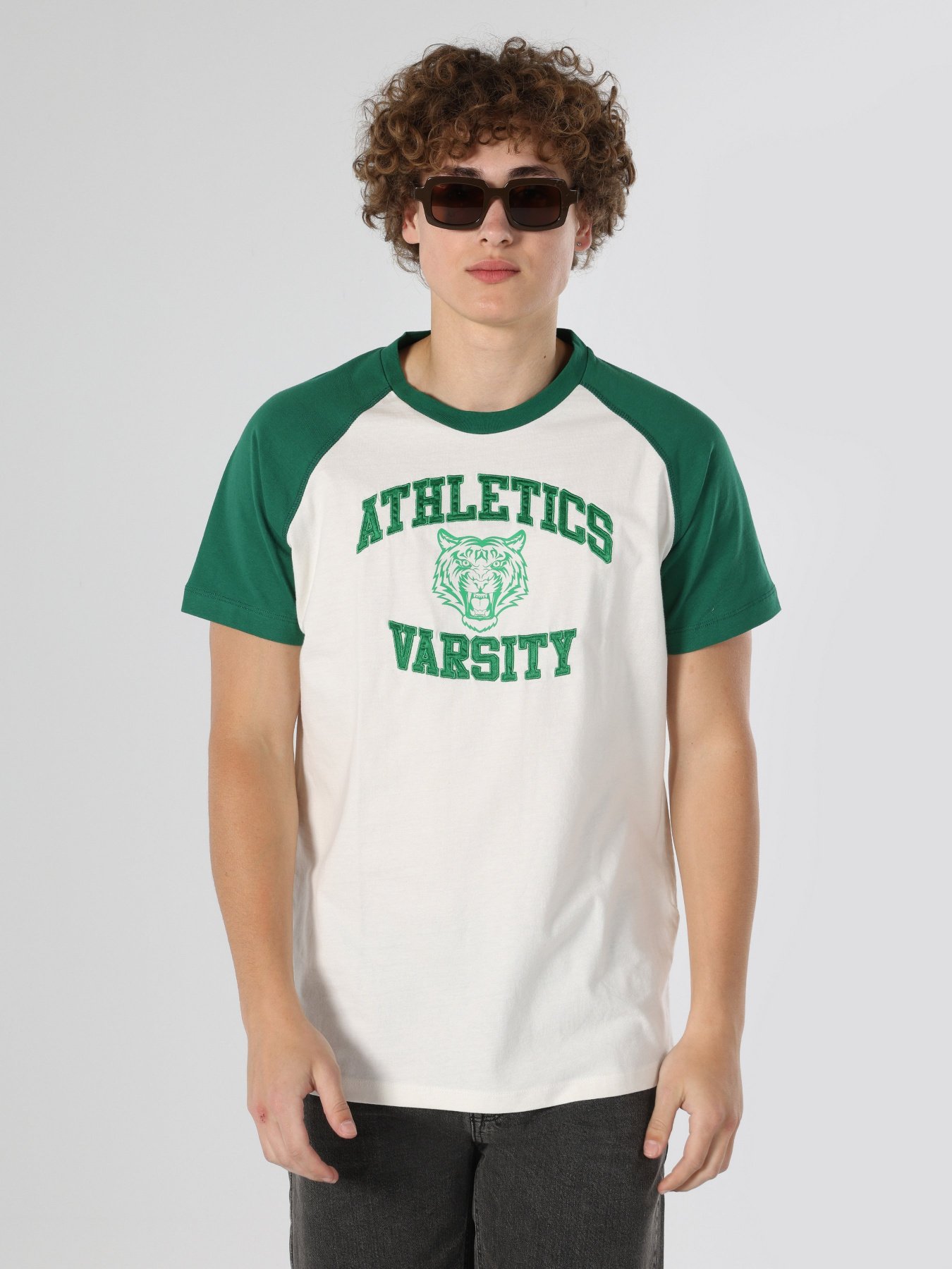 Футболка Colin’s модель CL1063277OFW Фото