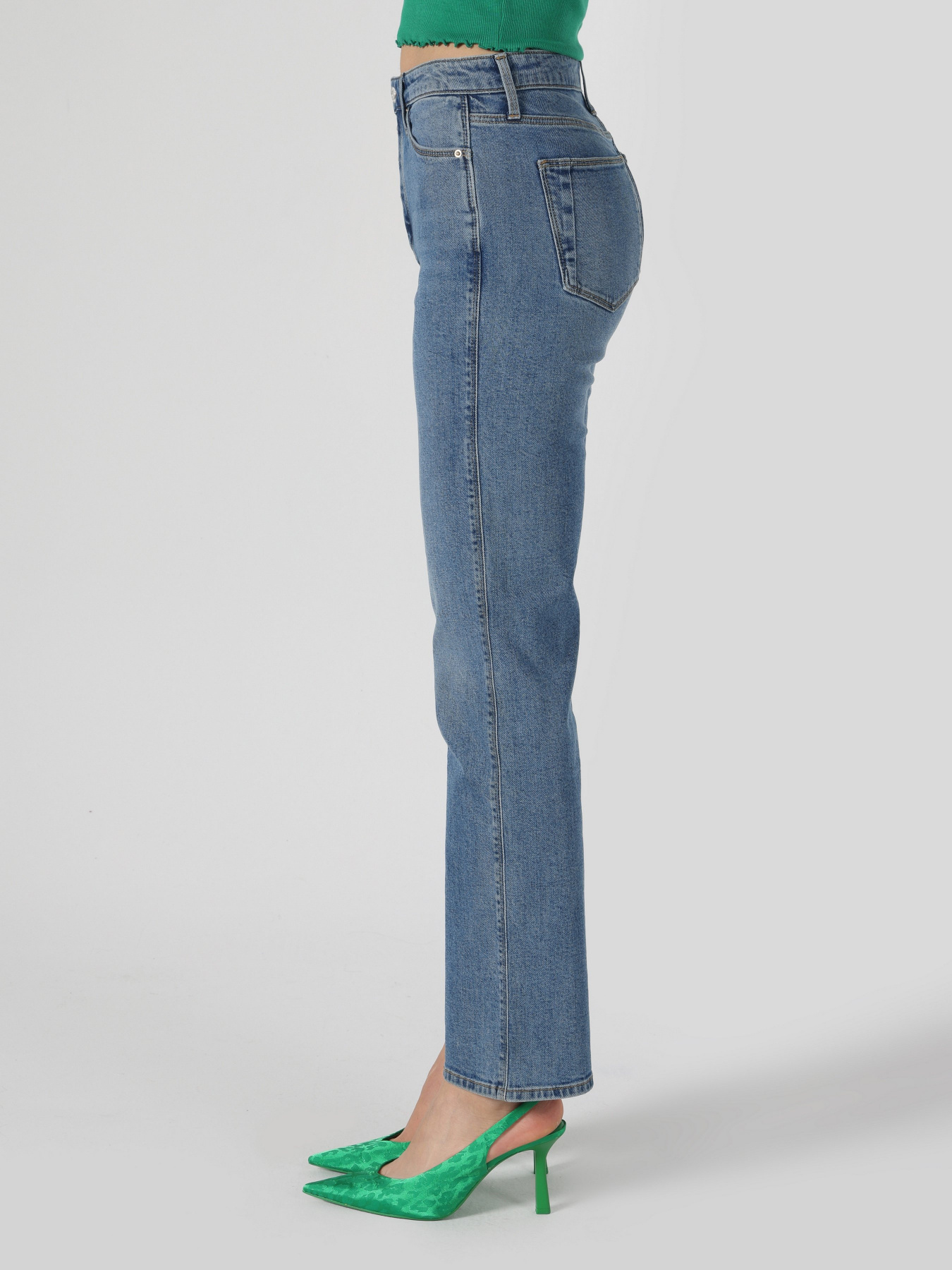 Прямые джинсы Colin’s 792 Mila модель CL1063477DN01791 Фото
