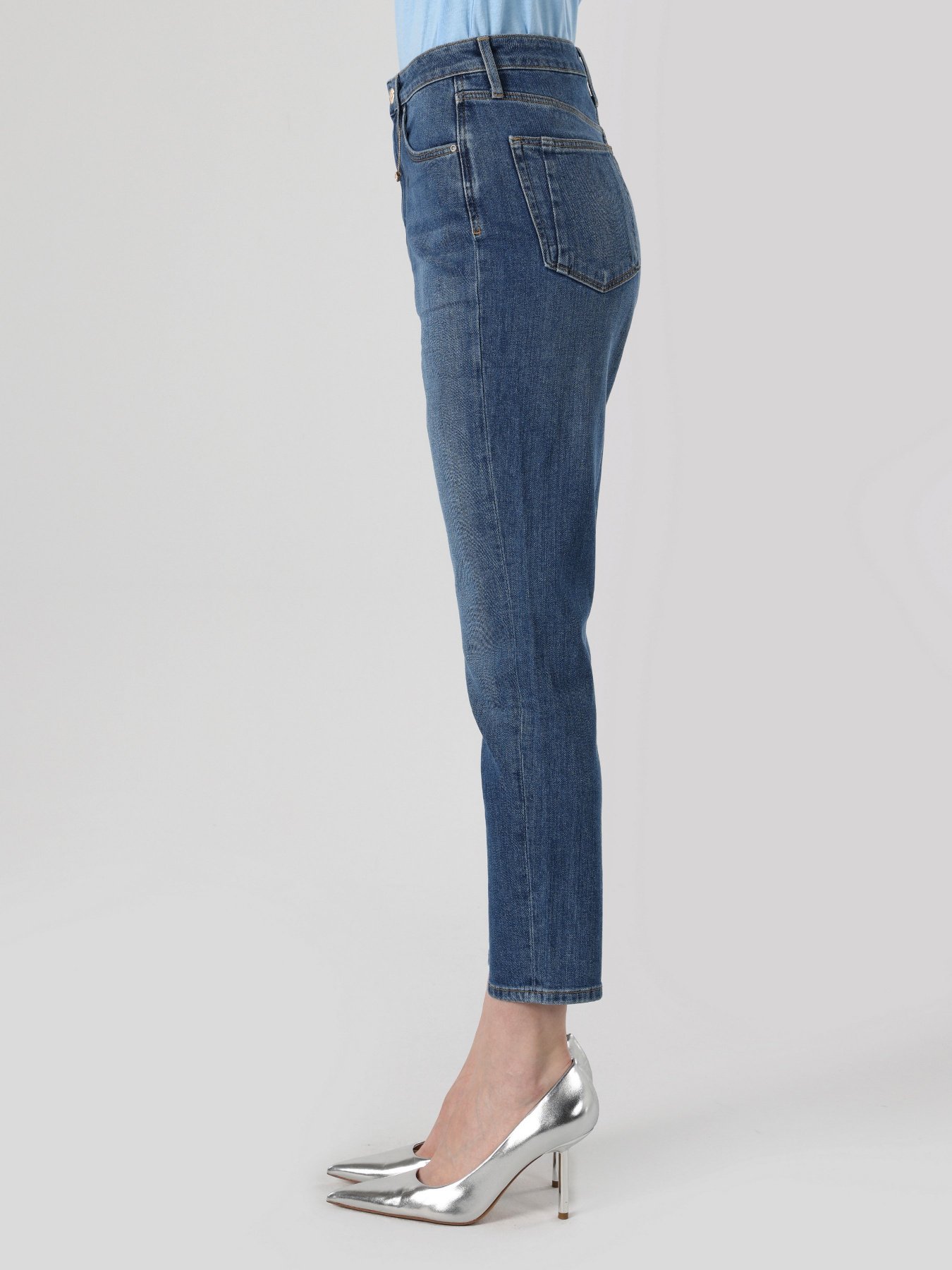 Джинси мом Colin’s 891 Maya модель CL1063491DN41382 Джинси мом Colin’s 891 Maya модель CL1063491DN41382 Фото