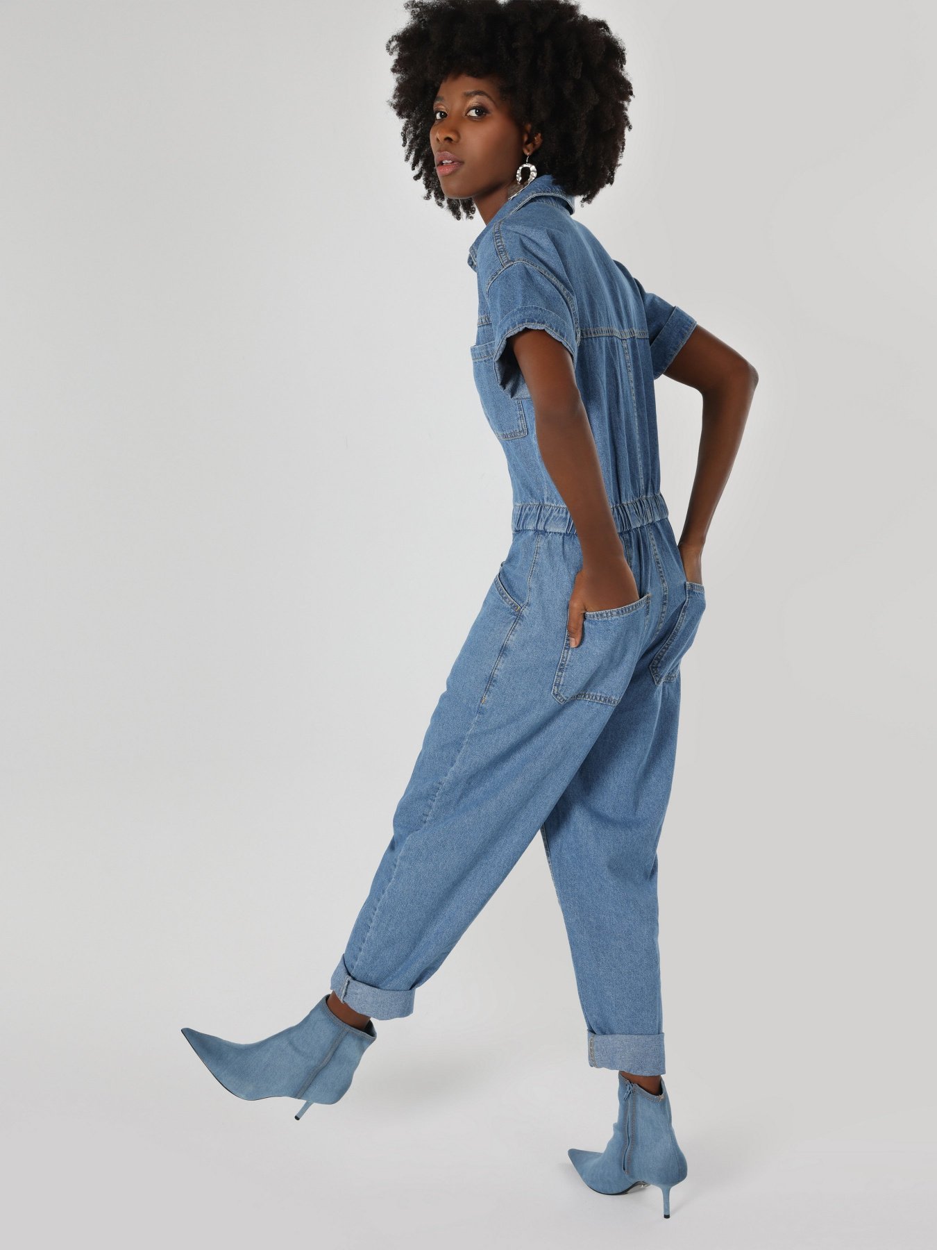 Джинсовый комбинезон Colin’s модель CL1063521DN01883 Фото