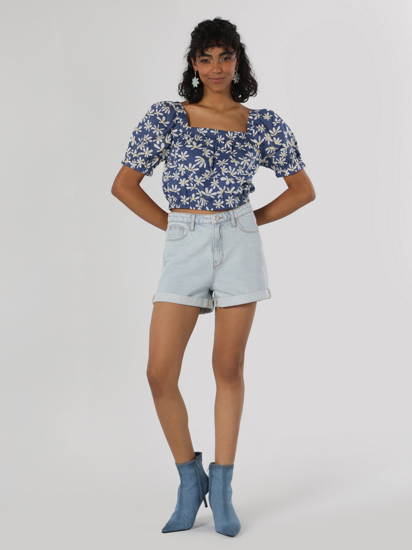 Шорты джинсовые Colin’s модель CL1063548DN42538 Фото