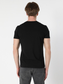 Футболка Colin’s модель CL1063694BLK Футболка Colin’s модель CL1063694BLK Фото