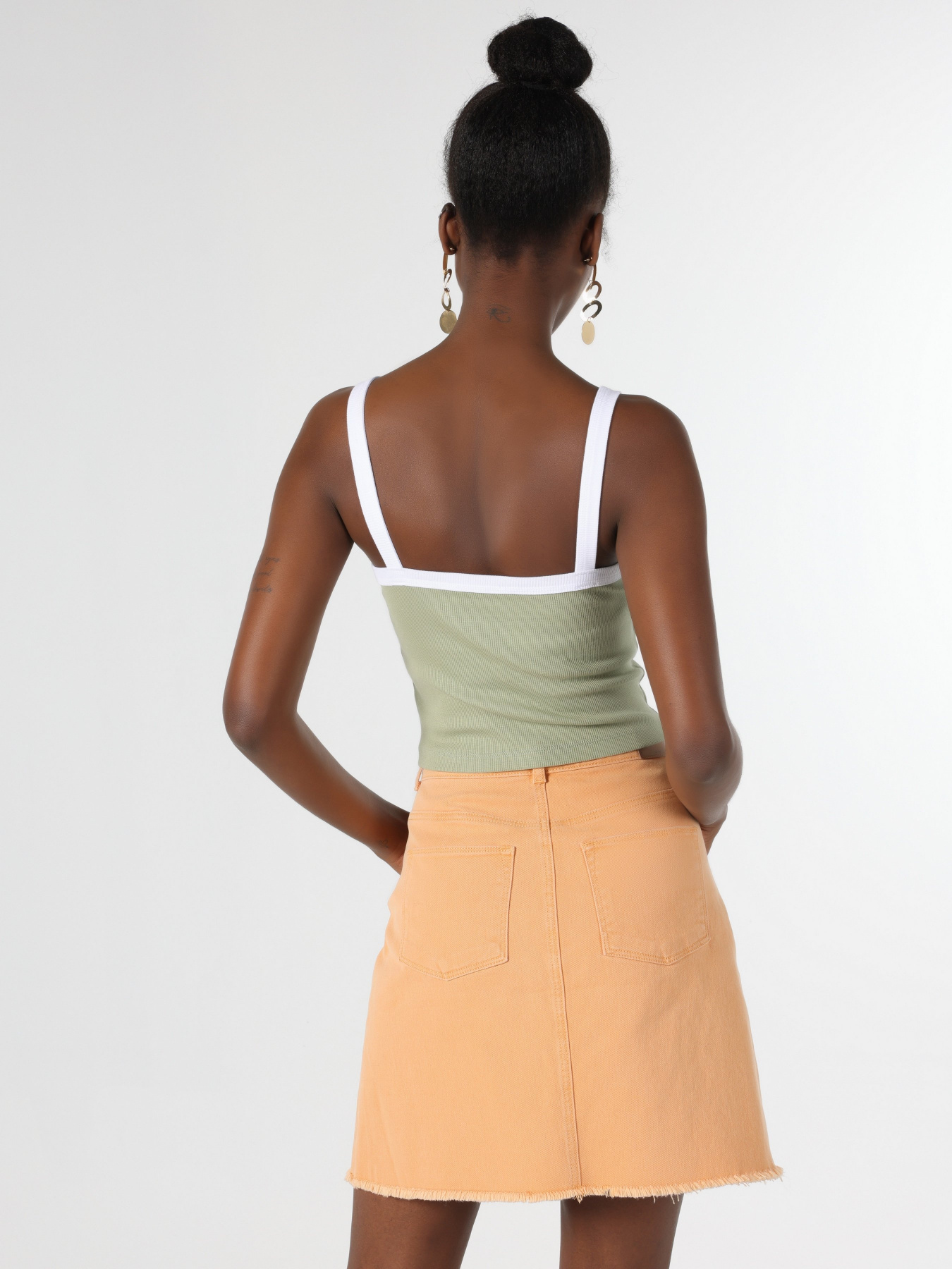 Майка Colin’s модель CL1063764OLV Фото