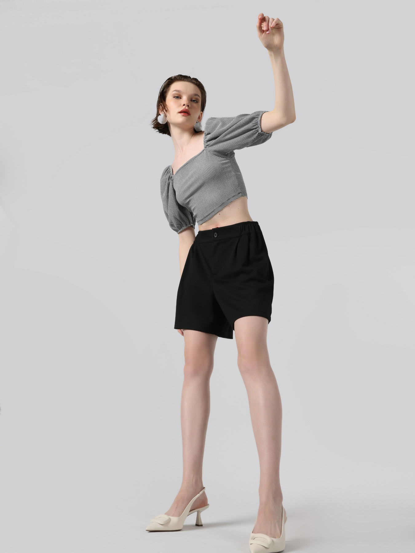 Шорти Colin’s модель CL1063769BLK Фото