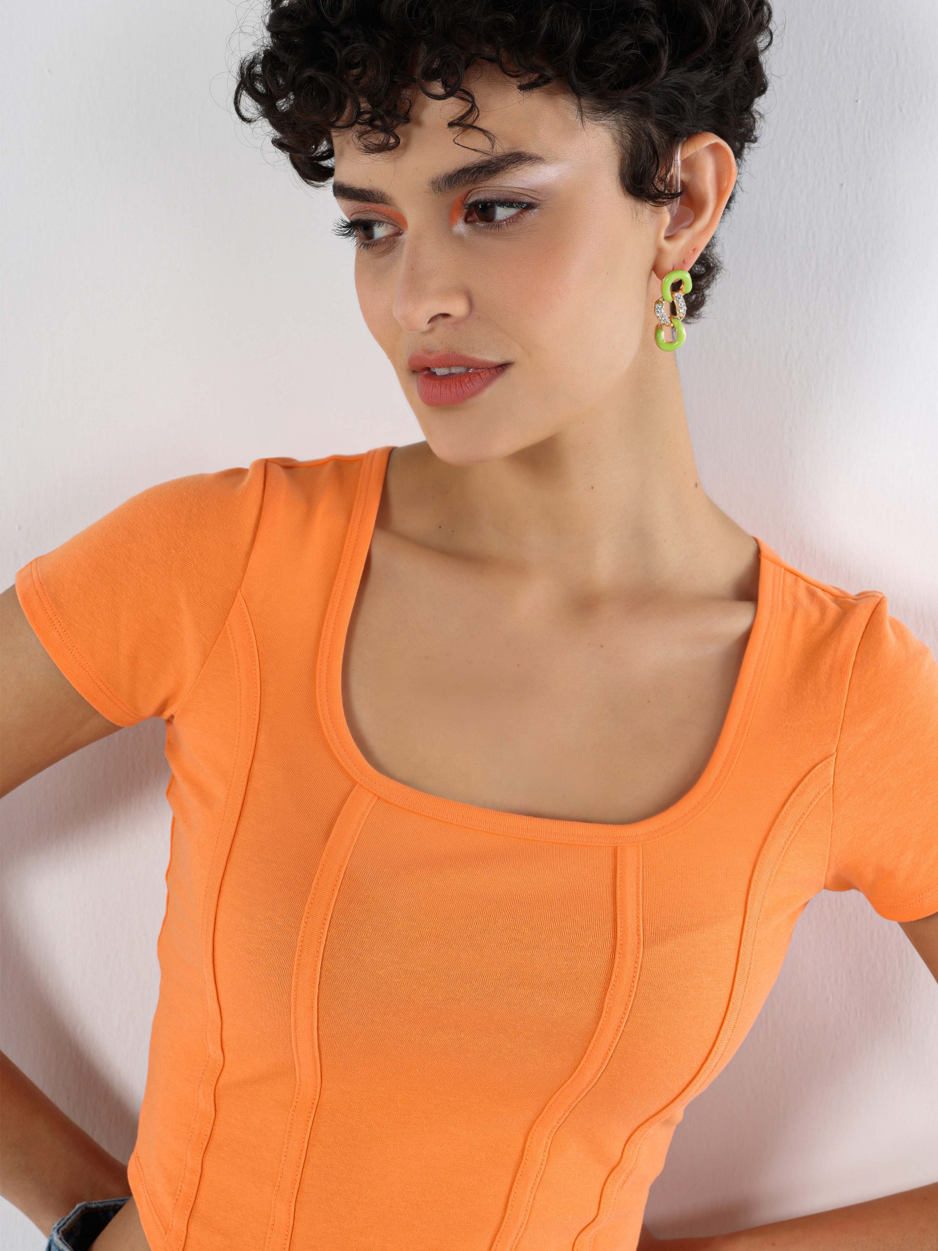 Футболка Colin’s модель CL1064014ORA Фото