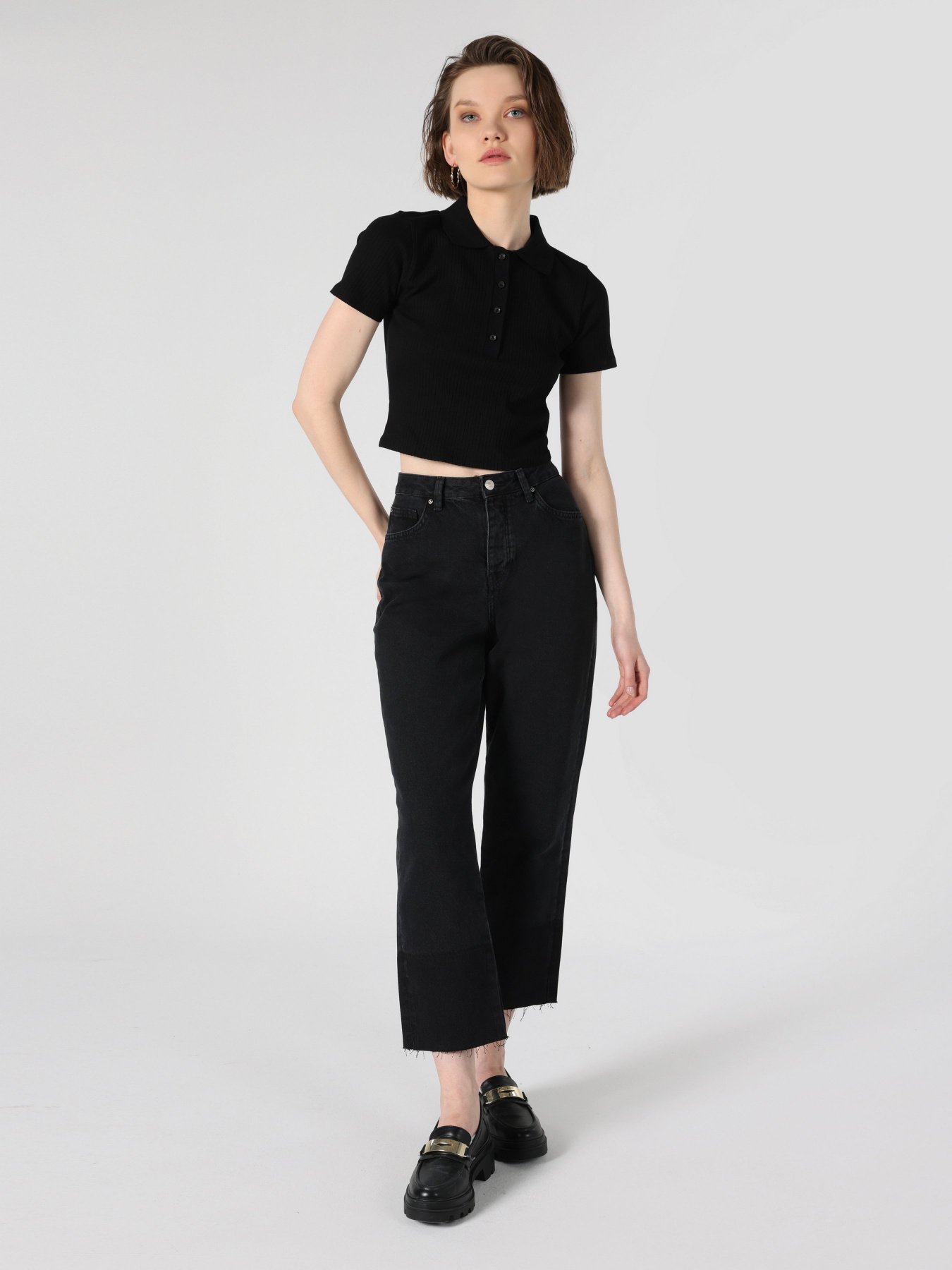 Футболка Colin’s модель CL1064043BLK Футболка Colin’s модель CL1064043BLK Фото