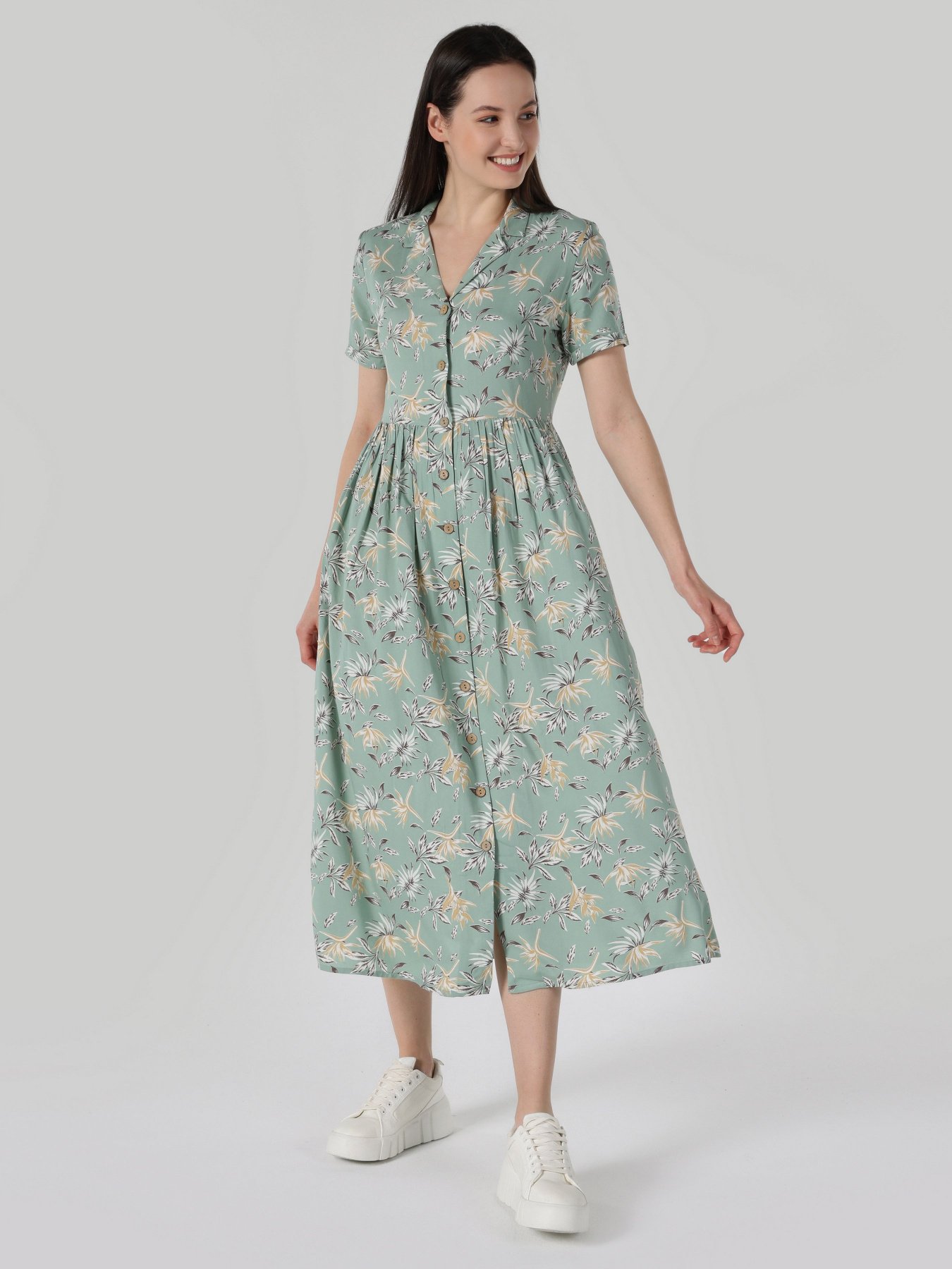 Платье мини Colin’s модель CL1064099OLV Фото