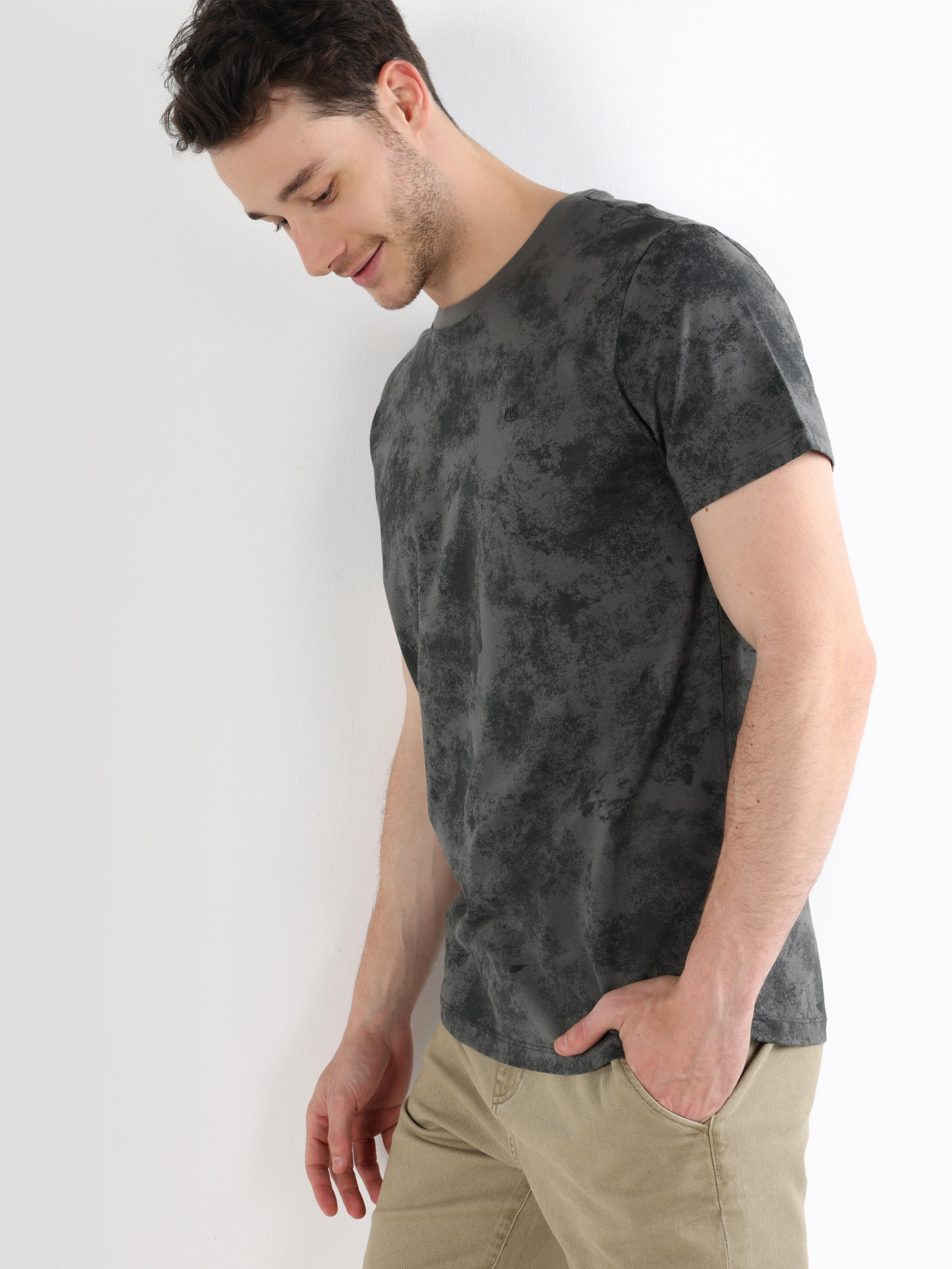 Футболка Colin’s модель CL1064302ANT Фото