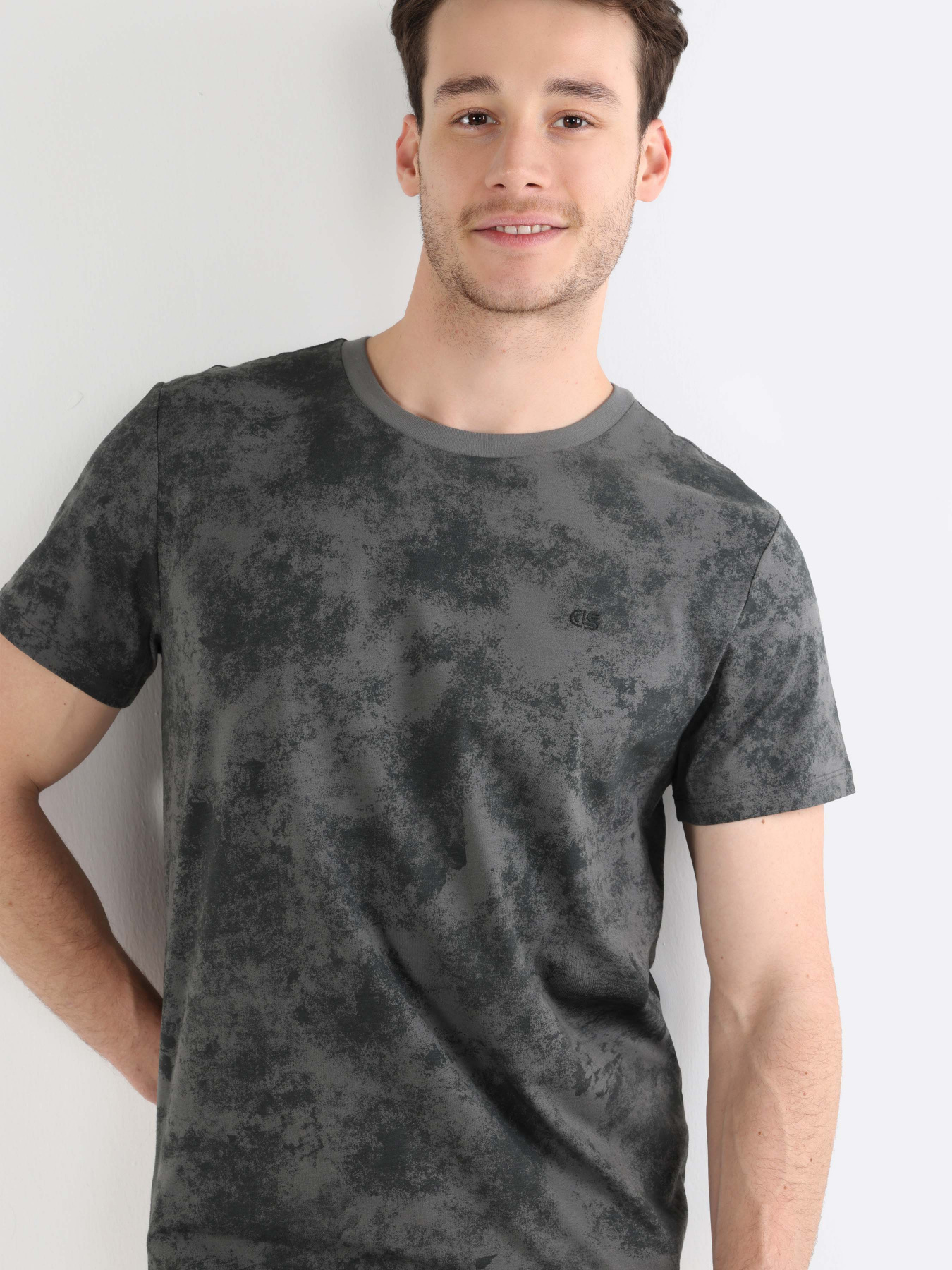 Футболка Colin’s модель CL1064302ANT Фото