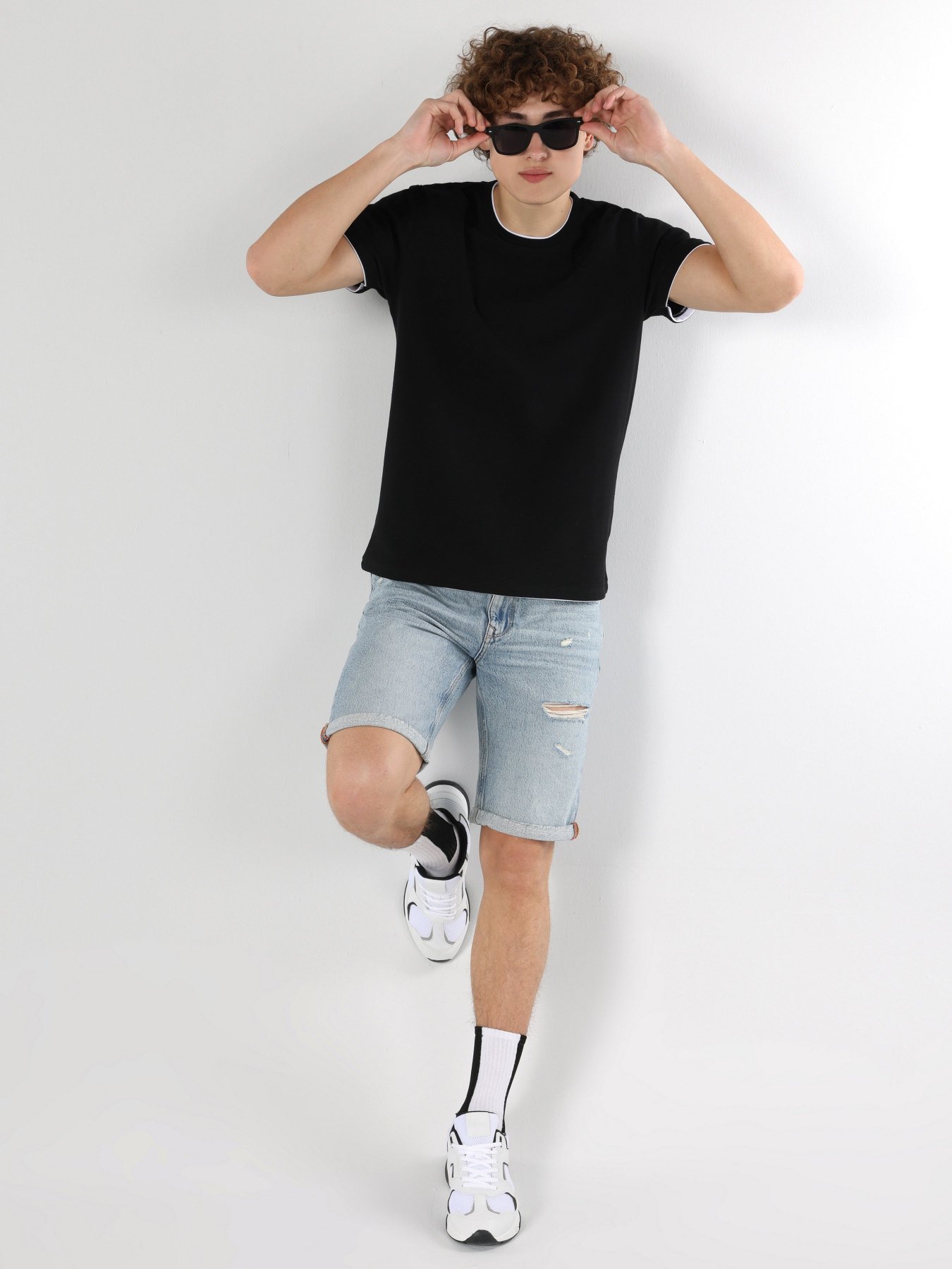 Футболка Colin’s модель CL1064351BLK Фото