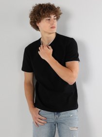 Футболка Colin’s модель CL1064351BLK Фото