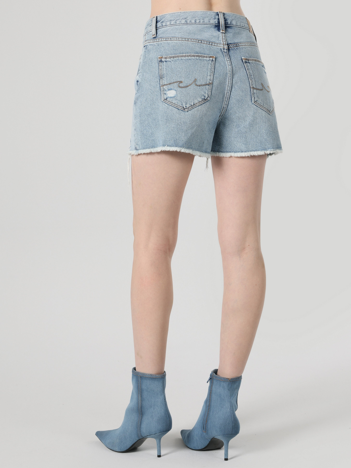 Шорты джинсовые Colin’s модель CL1064368DN42712 Фото