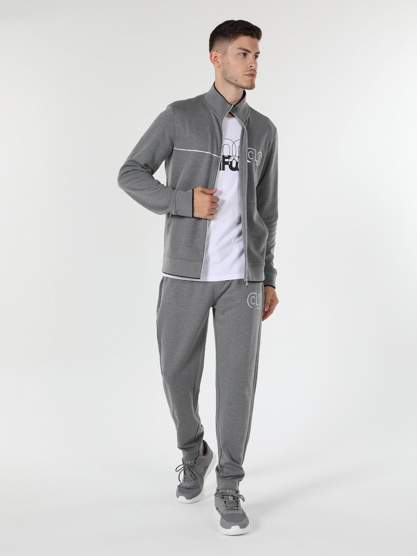 Джогери Colin’s модель CL1059669MGA Фото