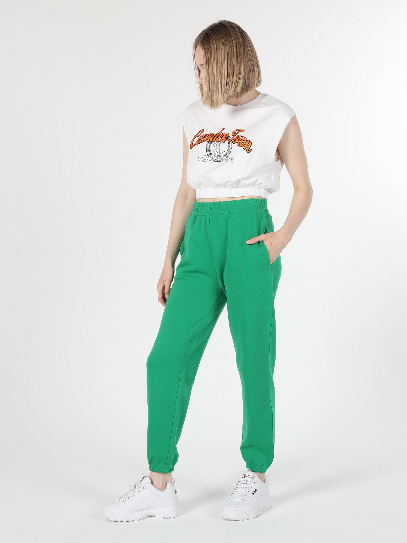 Джогери Colin’s модель CL1060308GRN Фото