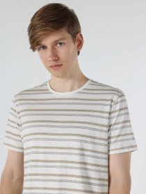 Футболка Colin’s модель CL1062739OFW Футболка Colin’s модель CL1062739OFW Фото