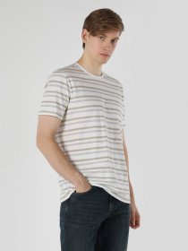 Футболка Colin’s модель CL1062739OFW Футболка Colin’s модель CL1062739OFW Фото