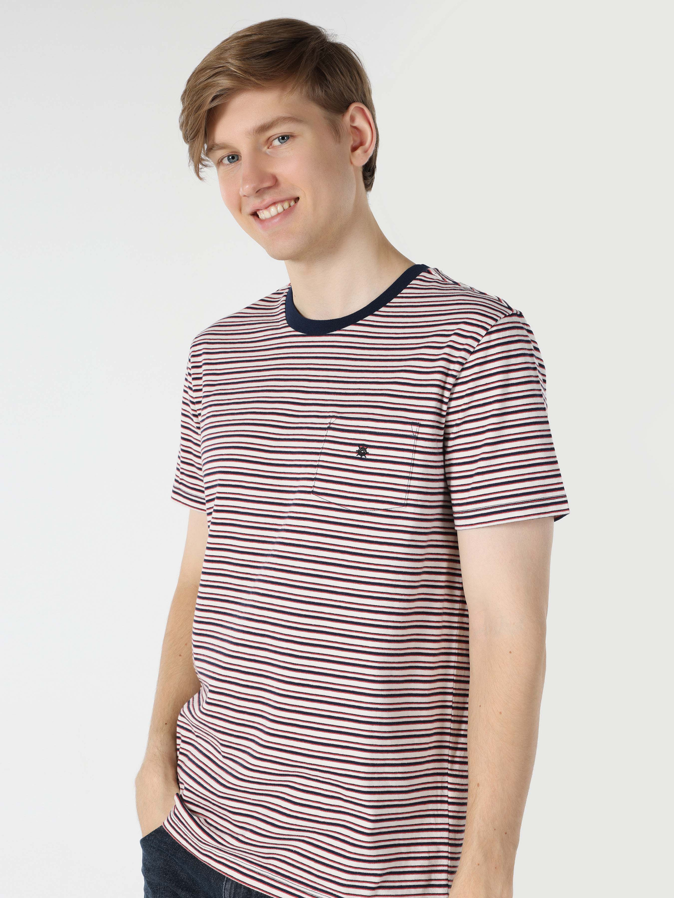 Футболка Colin’s модель CL1062971OFW Фото