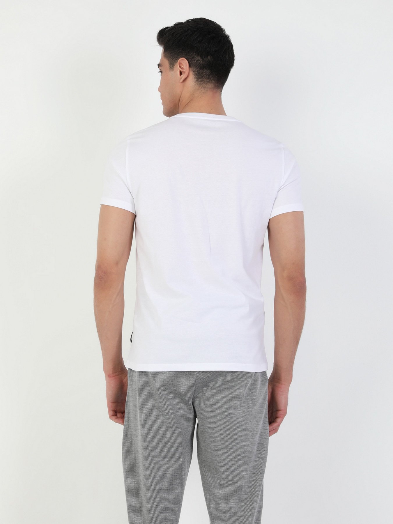 Футболки и поло Colin’s модель CL1045351WHT Фото