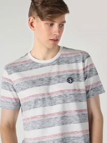 Футболка Colin’s модель CL1063112OFW Фото