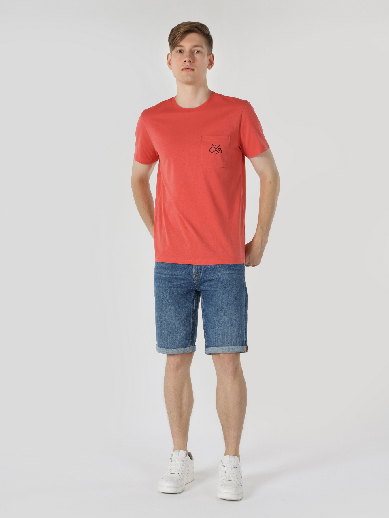 Футболка Colin’s модель CL1063113CRL Фото