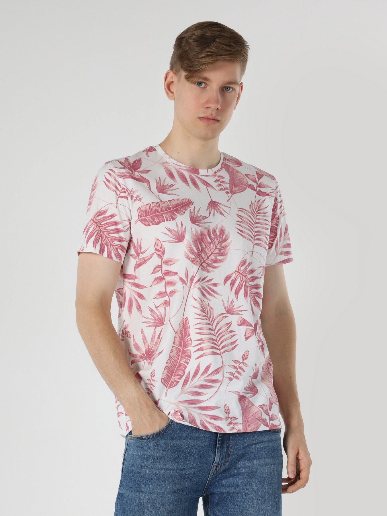 Футболка Colin’s модель CL1063114OFW Фото