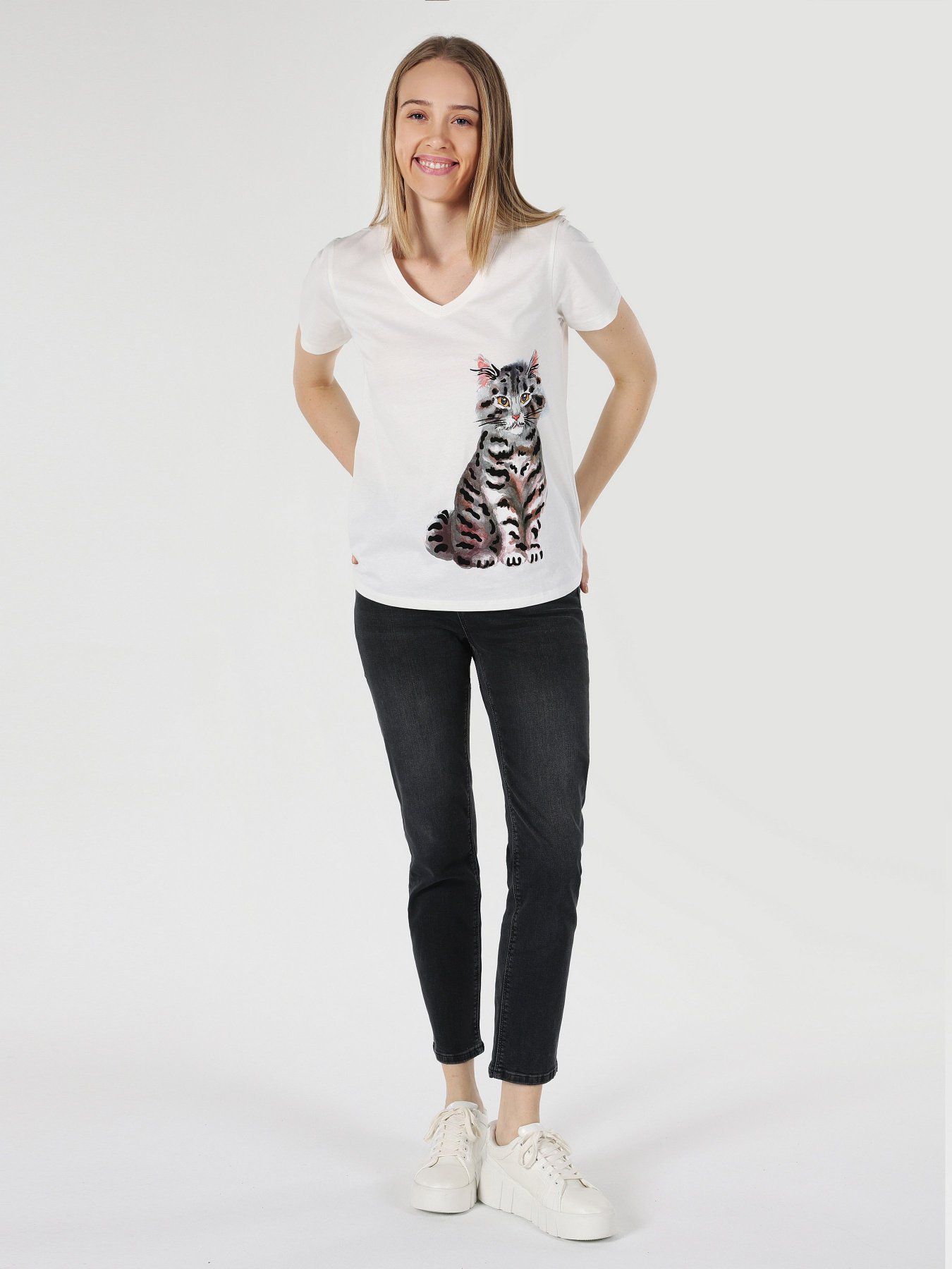 Футболка Colin’s модель CL1063220OFW Фото