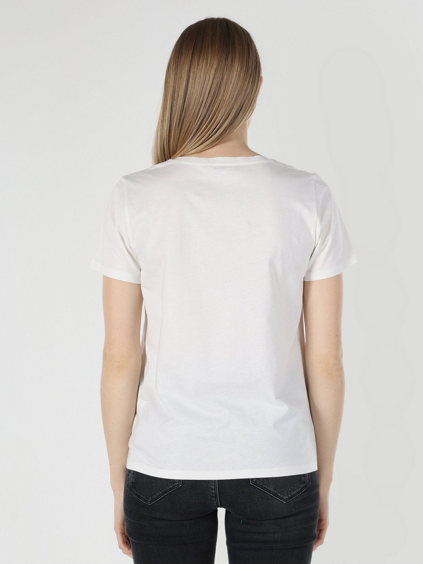 Футболка Colin’s модель CL1063220OFW Фото