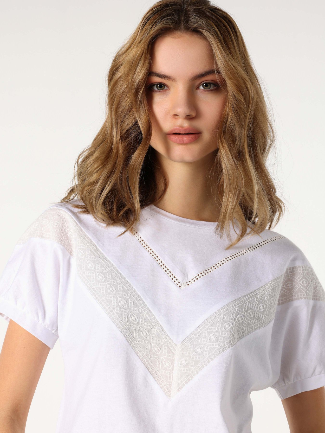 Футболка Colin’s модель CL1063298WHT Фото